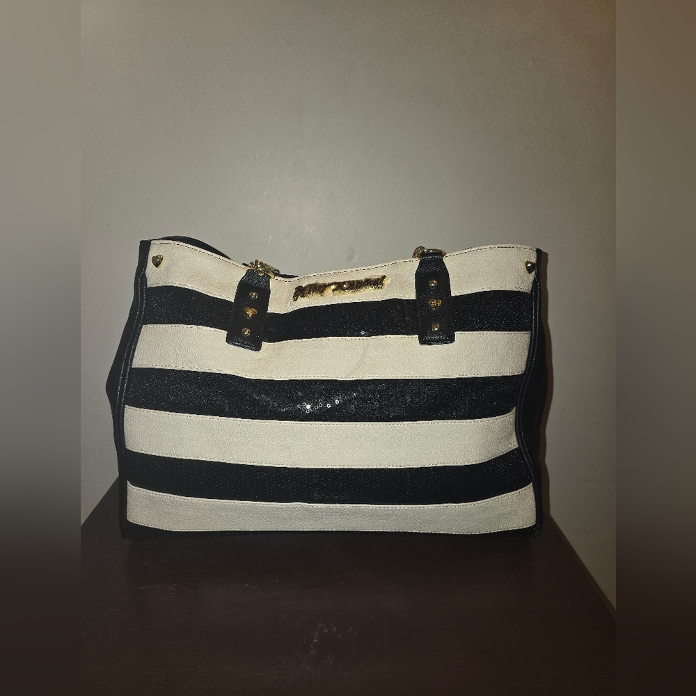Betsey Johnson tote